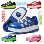 新代号秋季双轮暴走鞋一件代发男女滑轮鞋儿童运动暴走鞋批发厂家