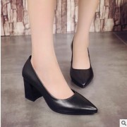 2016秋时尚单鞋女真皮粗跟浅口女士休闲尖头鞋高跟工作鞋大码现货