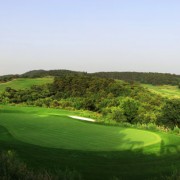 铁岭龙山国际高尔夫俱乐部