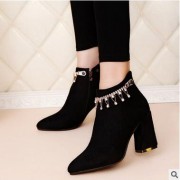 2016年秋冬新品 女士靴子 绒面女靴 方根高跟女鞋 精品靴子 短靴