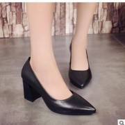 2016秋时尚单鞋女真皮粗跟浅口女士休闲尖头鞋高跟工作鞋大码现货