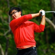 6杆领先，窦泽成距离职业首冠还有18洞